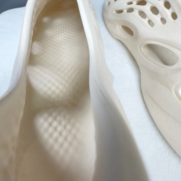 adidas Yeezy Foam Runner “Ararat” – G55486 – Size 11 - Picture 6 of 10